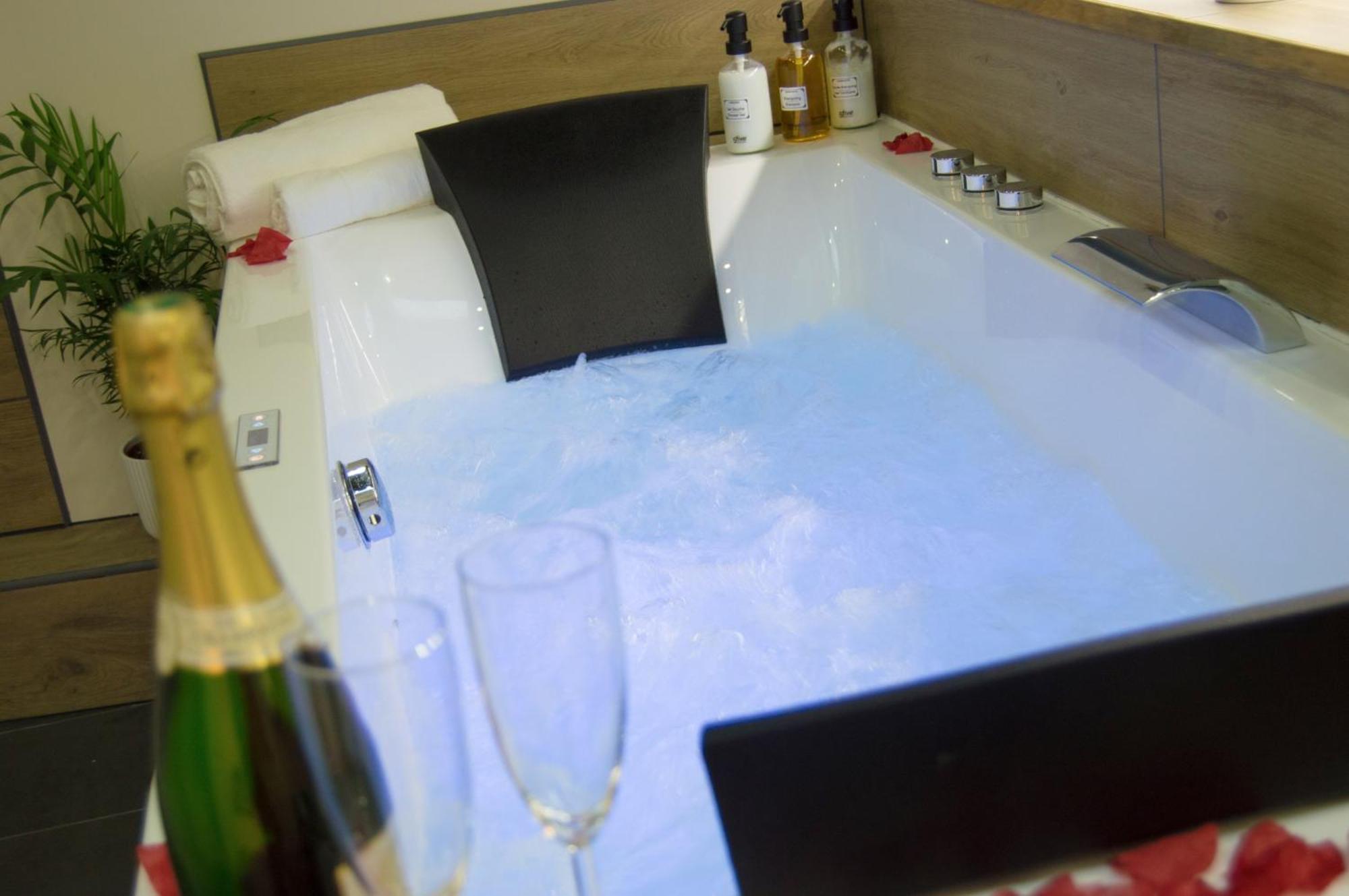 L'Atelier Vert - Balneo - Luxe - Proche Hypercentre - Classe 4 Etoiles Troyes Zewnętrze zdjęcie