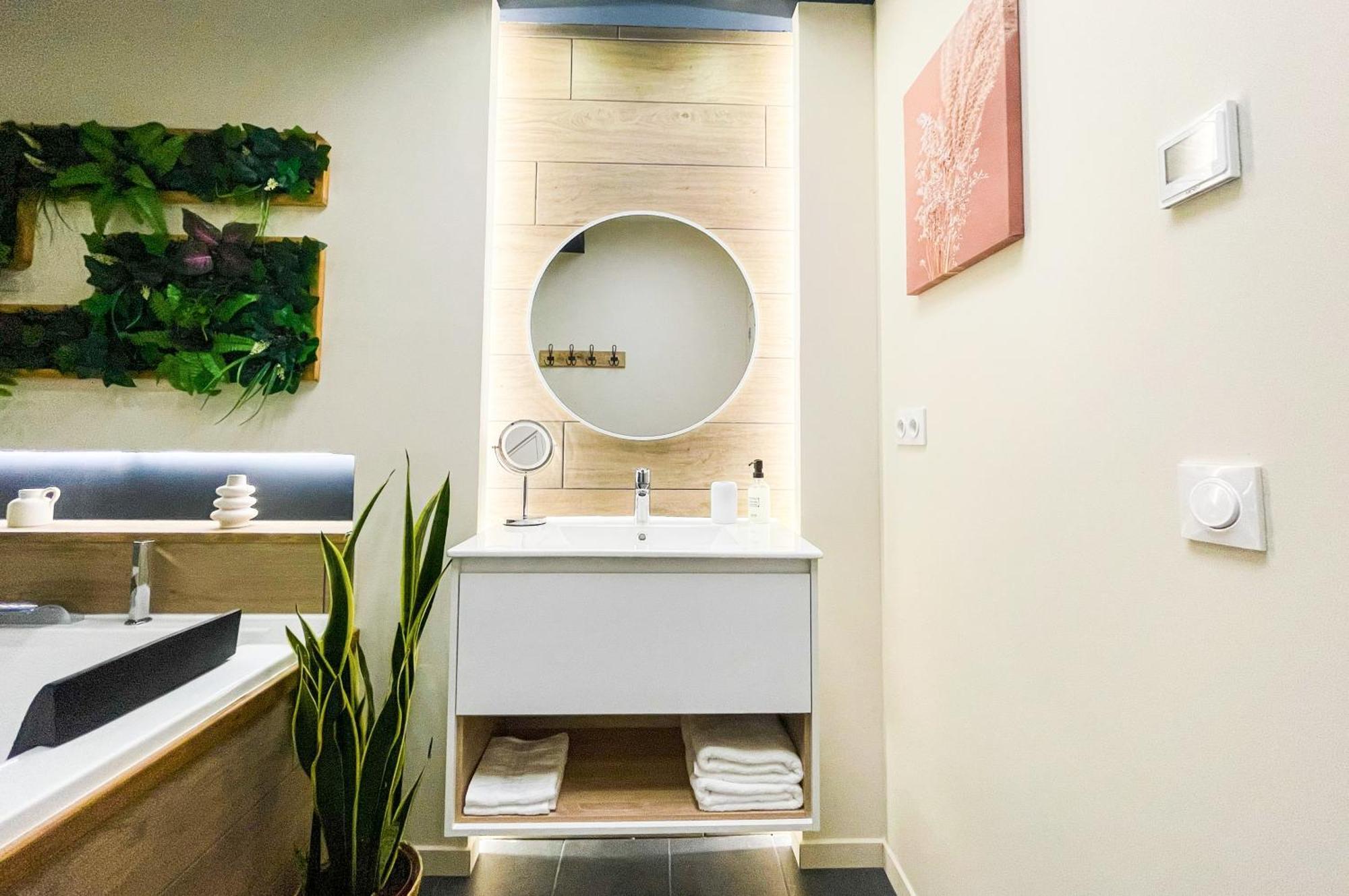 L'Atelier Vert - Balneo - Luxe - Proche Hypercentre - Classe 4 Etoiles Troyes Zewnętrze zdjęcie